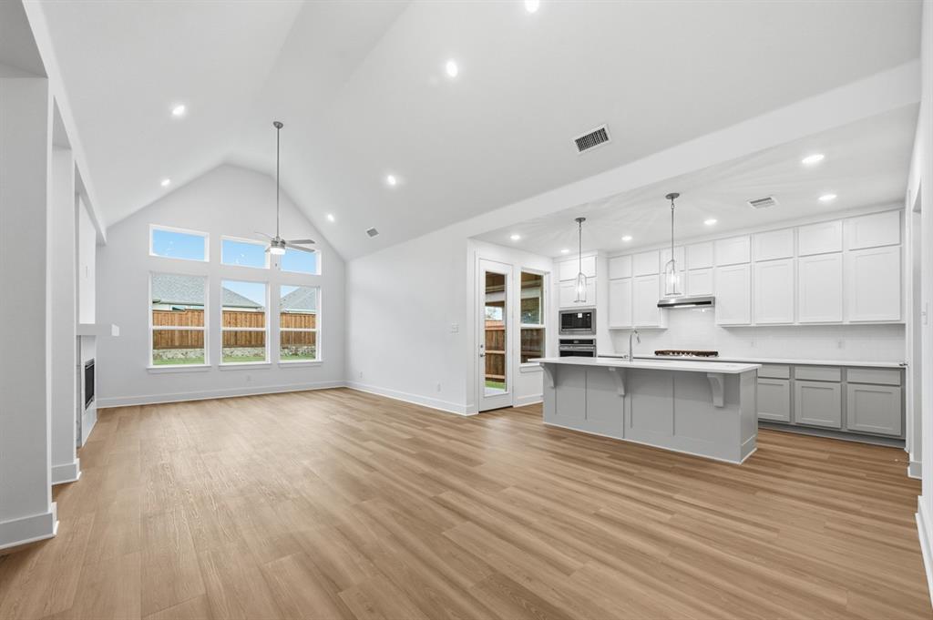 1050 Bearing Street Property Photo 19