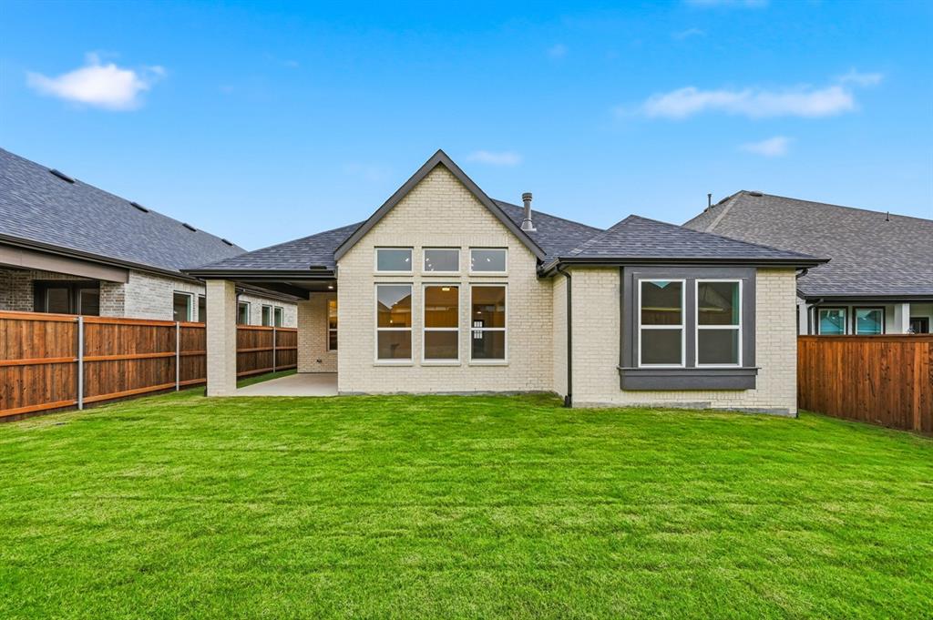 1050 Bearing Street Property Photo 22