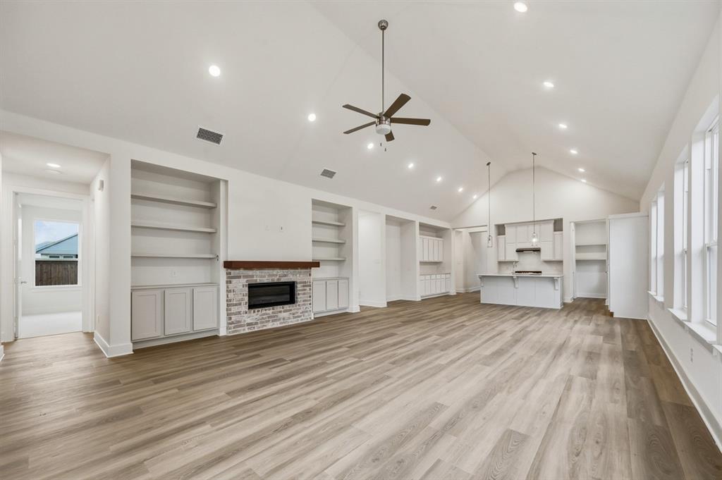 1046 Bearing Street Property Photo 7