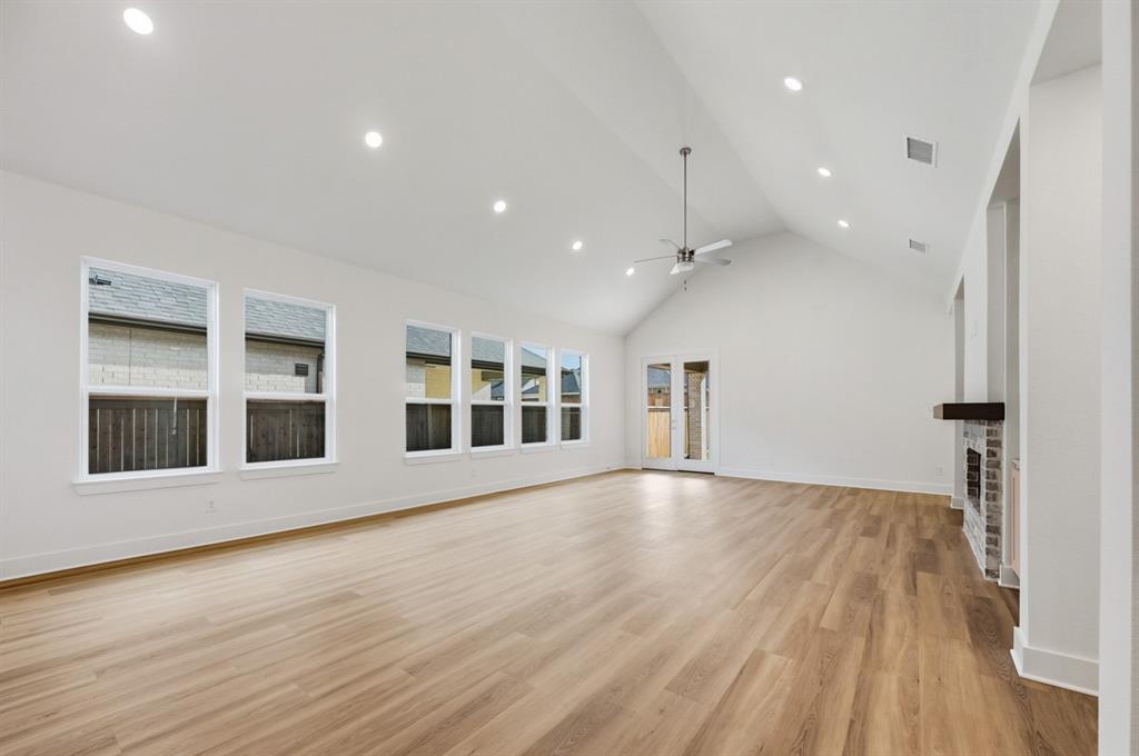 1046 Bearing Street Property Photo 16