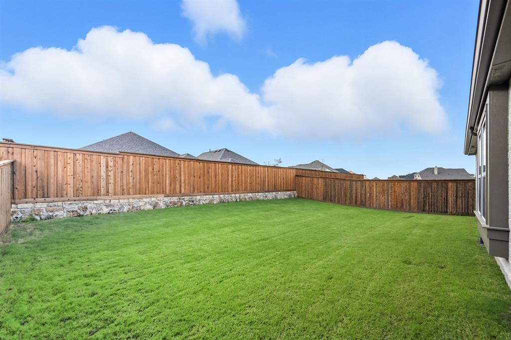 1046 Bearing Street Property Photo 21