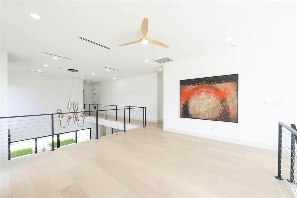 4435 Merrell Road Property Photo 16