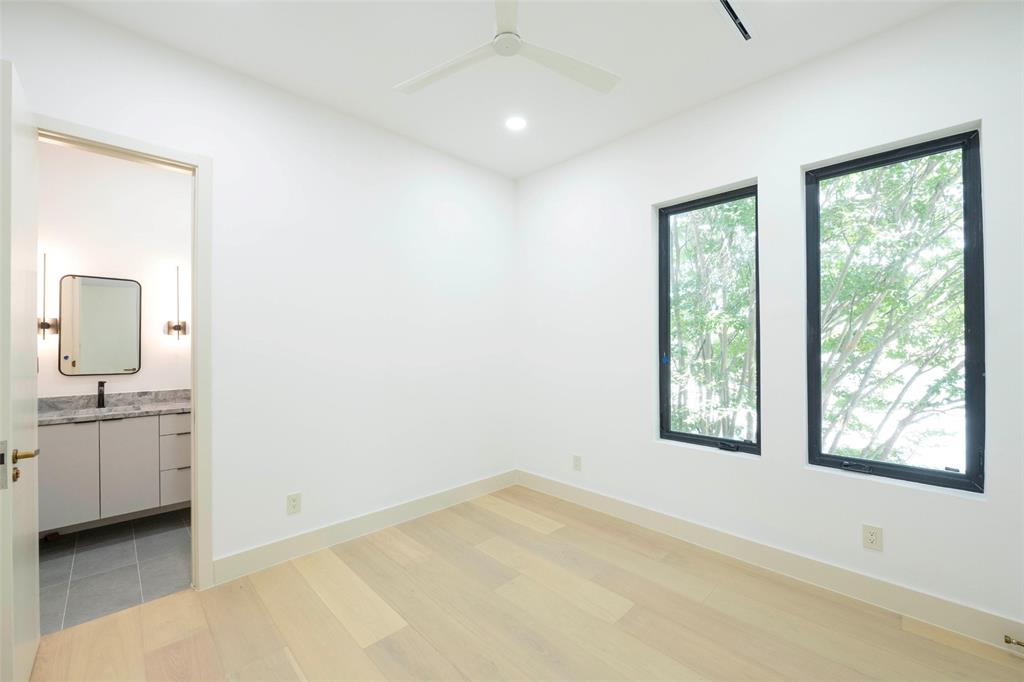 4435 Merrell Road Property Photo 30