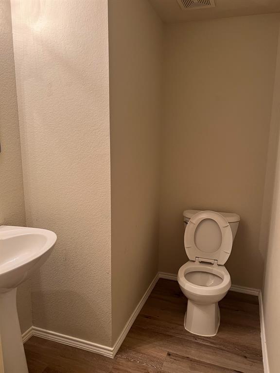 909 Zoe Street Property Photo 15