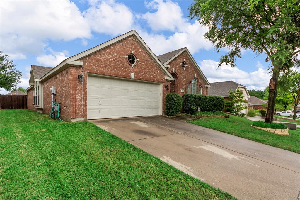 2505 Canyon Bay Property Photo 1
