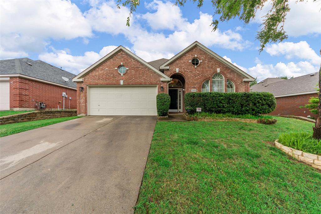 2505 Canyon Bay Property Photo 1
