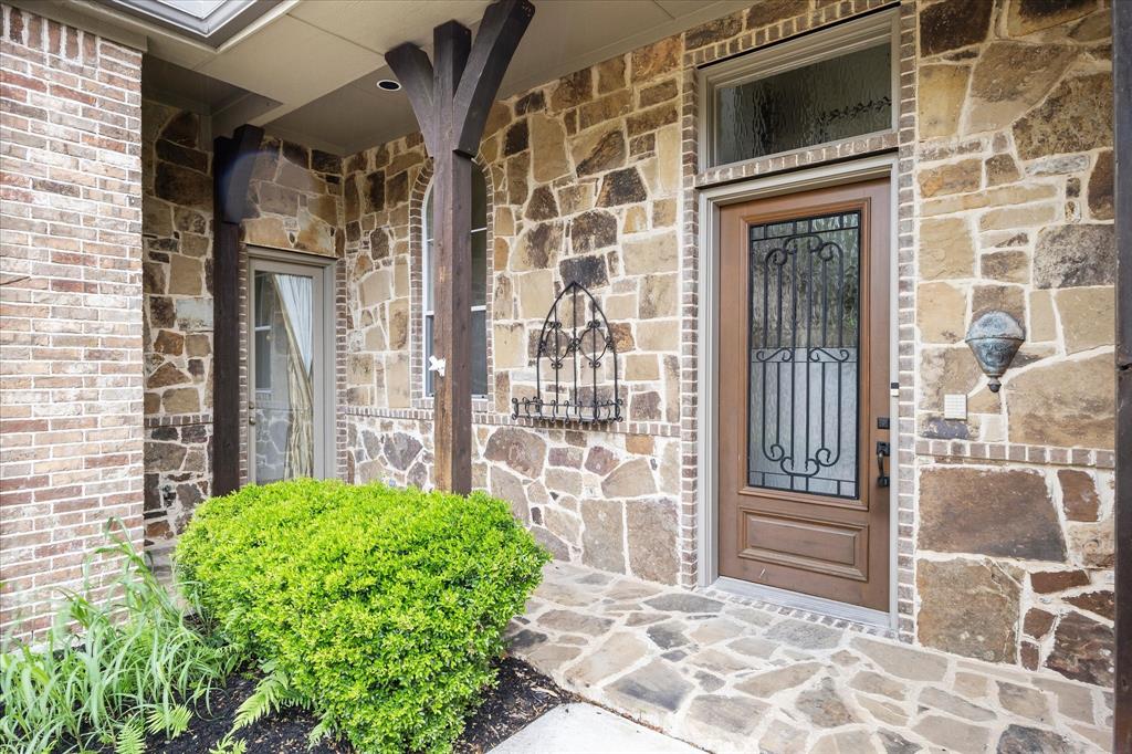 5 Tennis Village Drive Property Photo 3