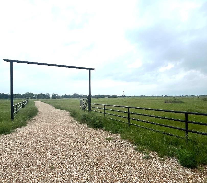 815 Fm 147 Property Photo