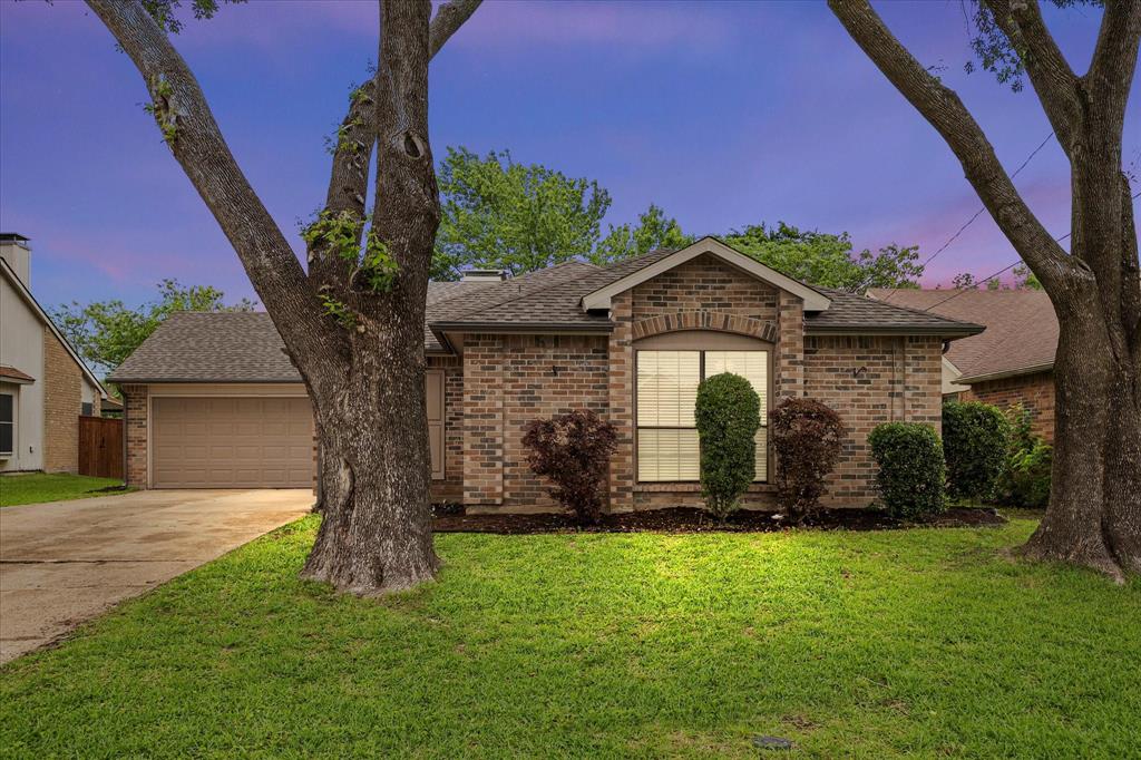 516 Redbud Property Photo