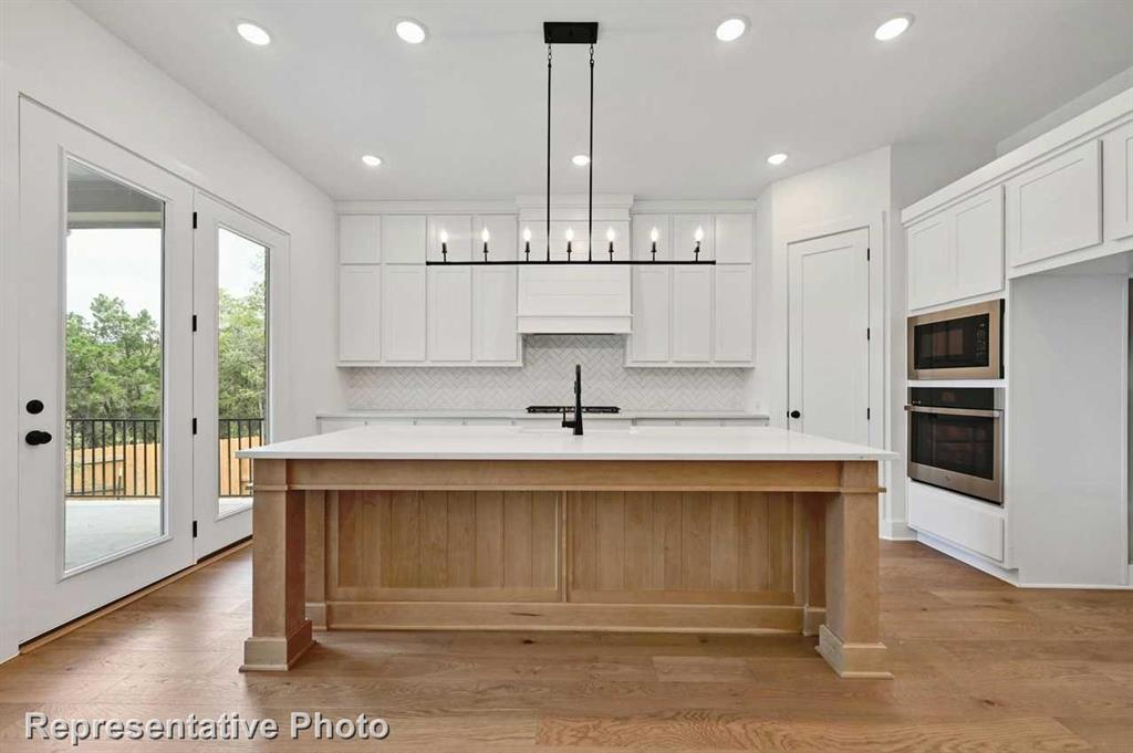 822 Montrose Drive Property Photo 1