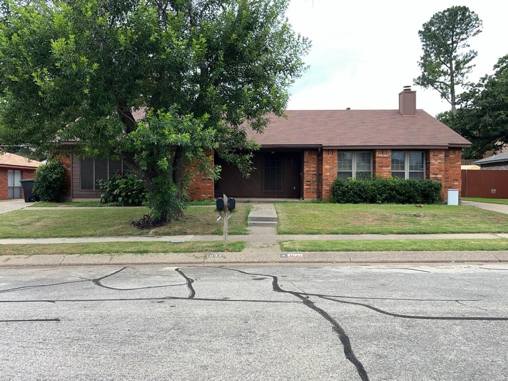 1037 Stableway Lane Property Photo 1