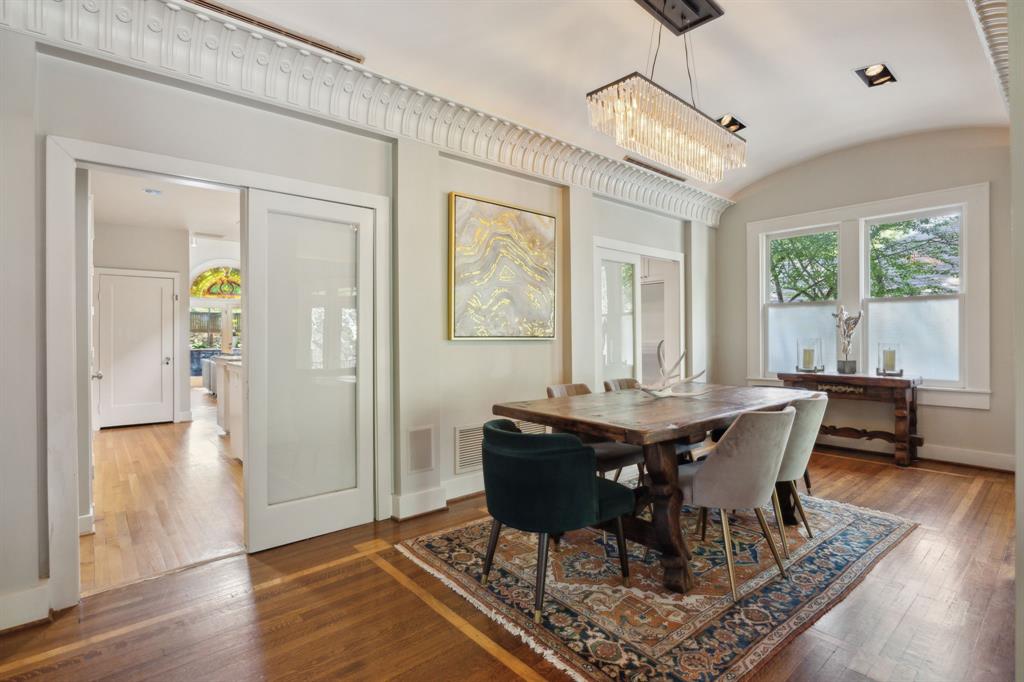 2560 Cockrell Avenue Property Photo 4