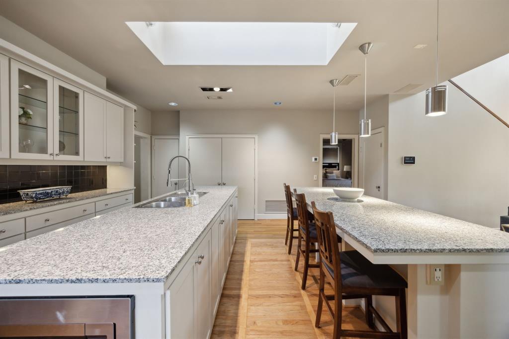 2560 Cockrell Avenue Property Photo 10