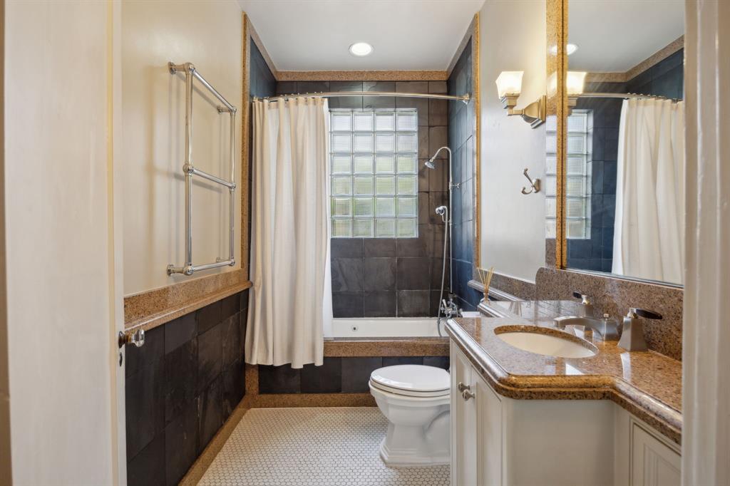 2560 Cockrell Avenue Property Photo 17