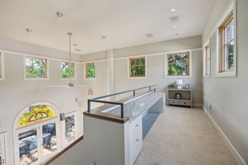 2560 Cockrell Avenue Property Photo 19