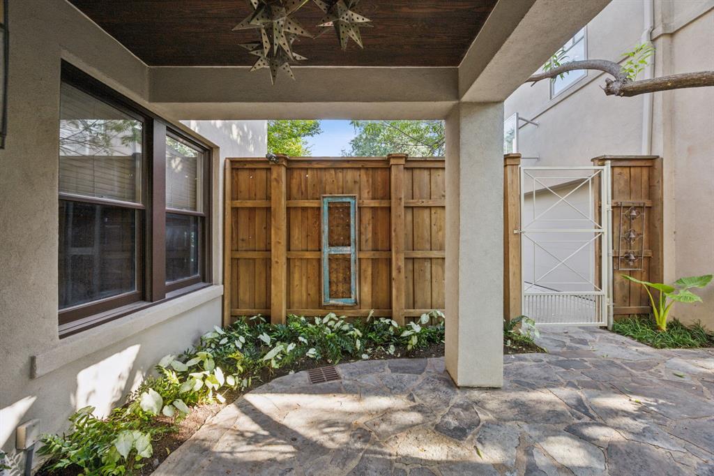 2560 Cockrell Avenue Property Photo 36