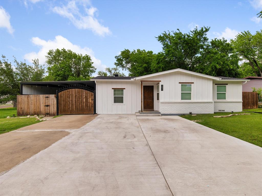 1821 Melissa Street Property Photo