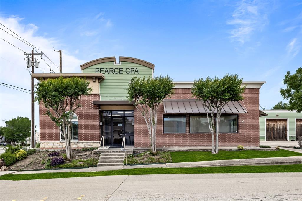 1515 E Belt Line Road Property Photo