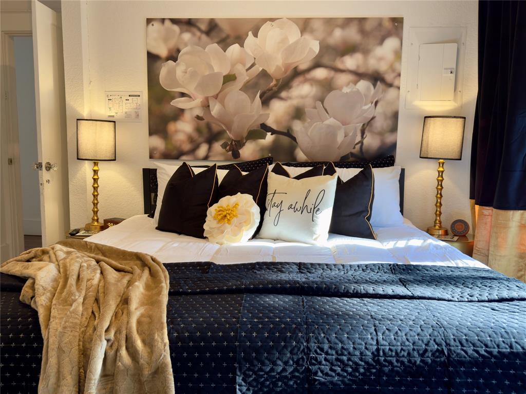 2018 Columbus Avenue Property Photo 16