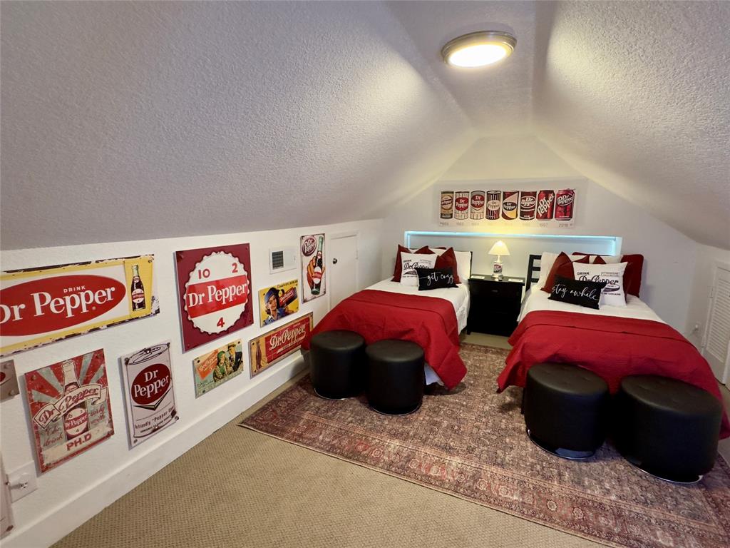 2018 Columbus Avenue Property Photo 30