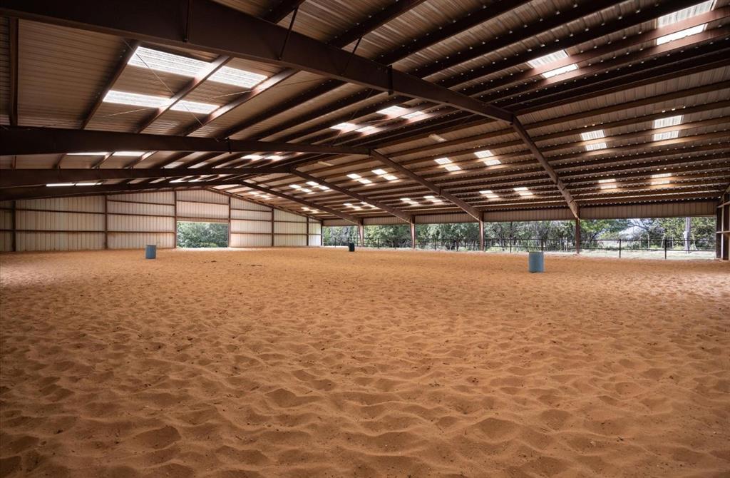 1990 Horsemans Drive Property Photo 4