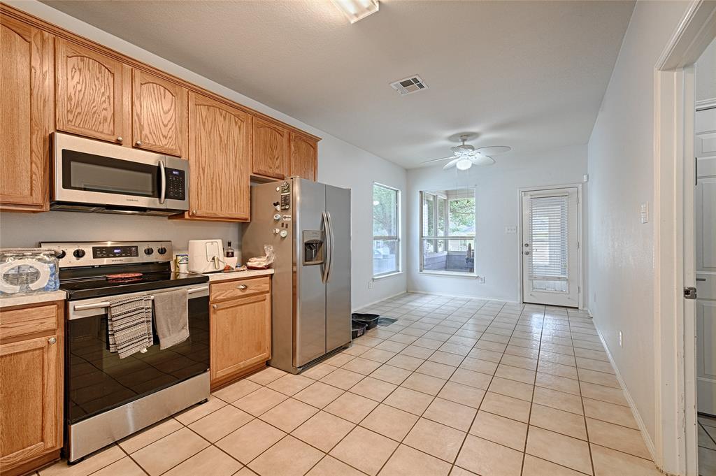 9912 Concord Drive Property Photo 7