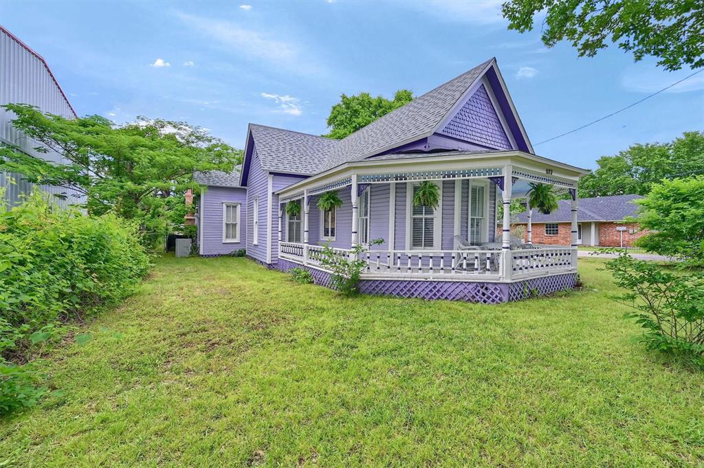 127 E Woodland Street Property Photo