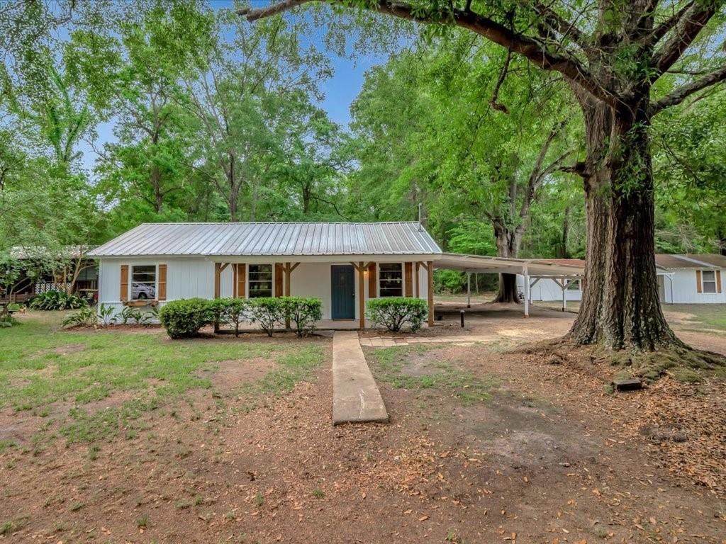 266 County Road 4011 Property Photo