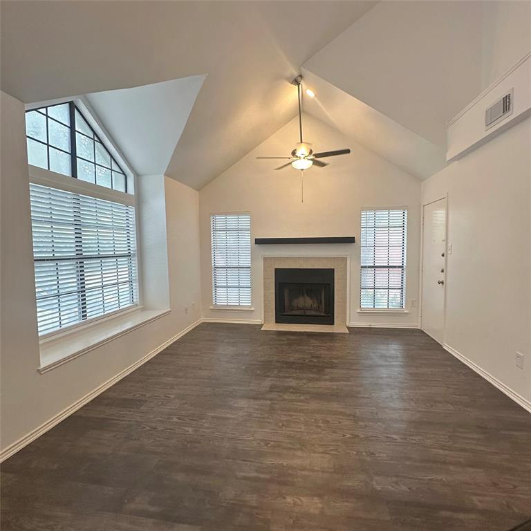 449 Harris Street Property Photo 4