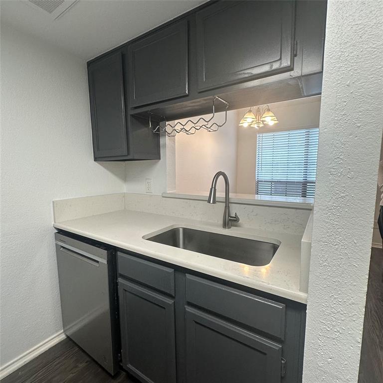 449 Harris Street Property Photo 8