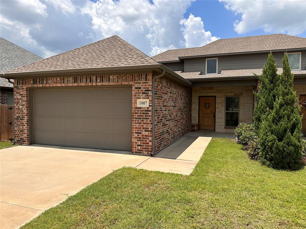 1007 Skyview Court Property Photo
