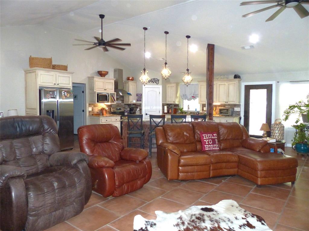125 Parkview Property Photo 4