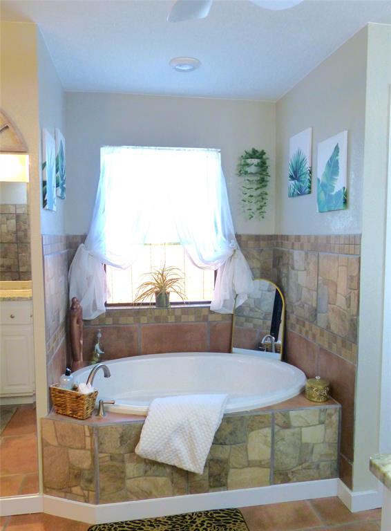 125 Parkview Property Photo 14