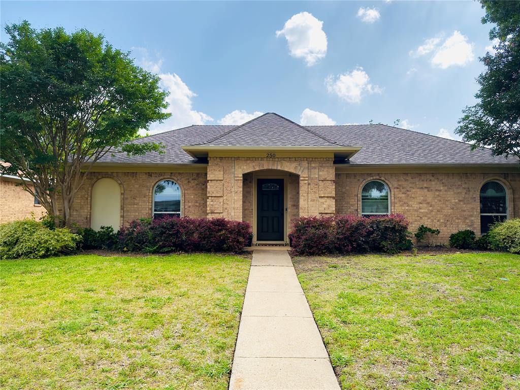 250 E Bancroft Drive Property Photo 1