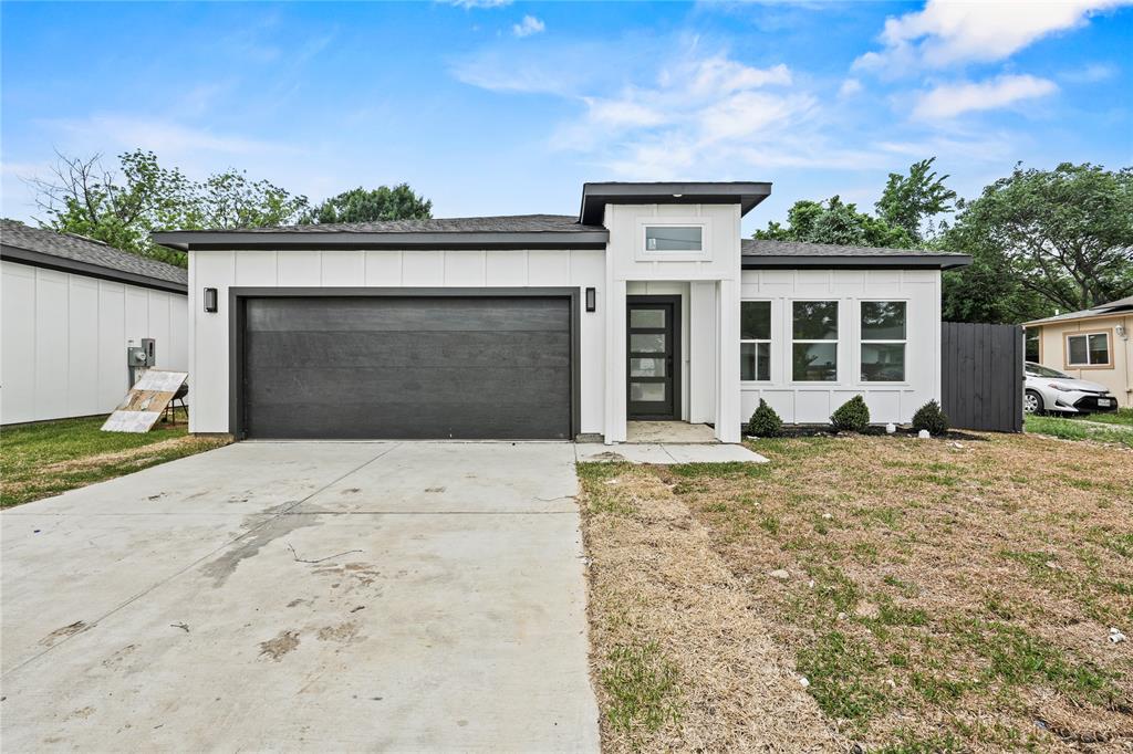 7815 Brownsville Avenue Property Photo
