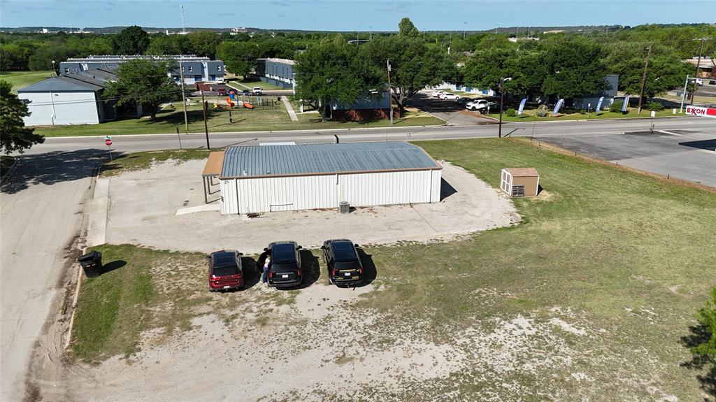 2810 4th Street Property Photo 3