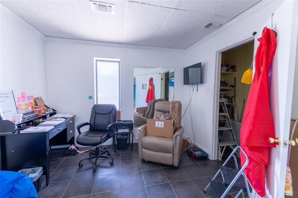 2810 4th Street Property Photo 9