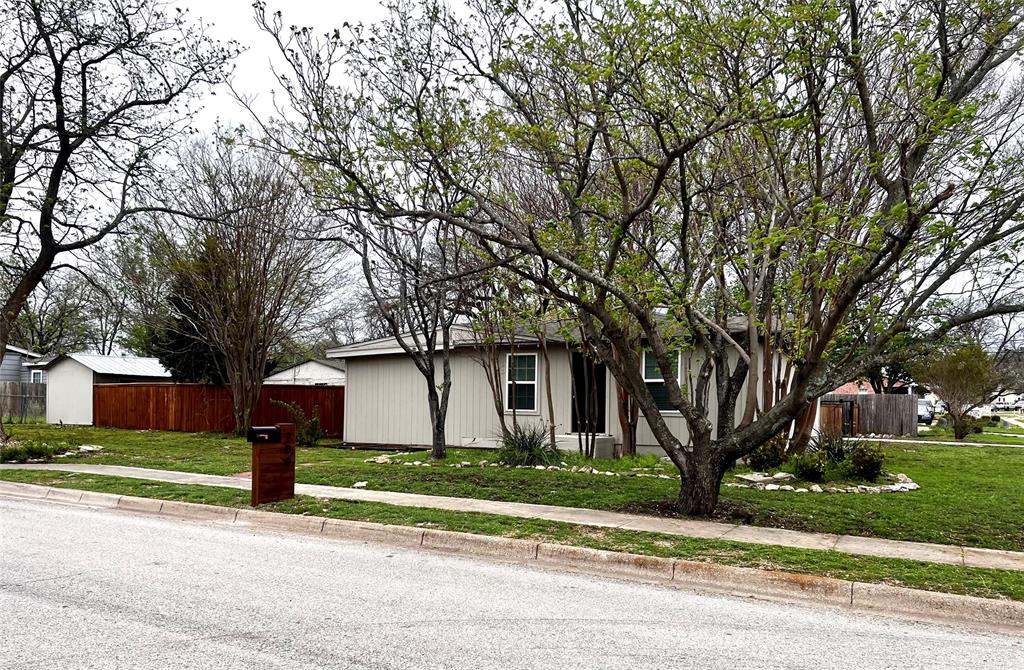 200 San Angelo Avenue Property Photo