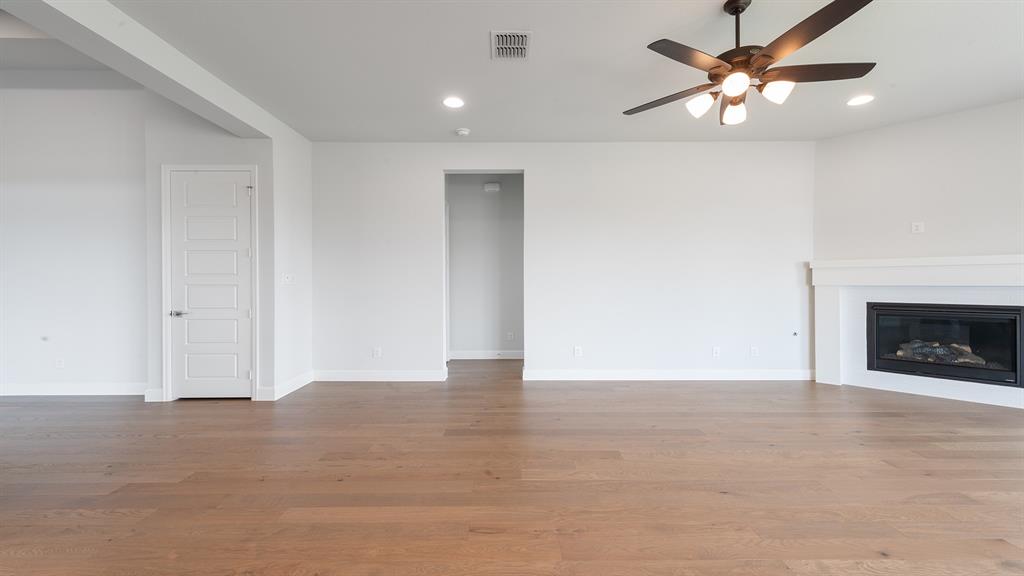 7313 Wayward Wind Drive Property Photo 12