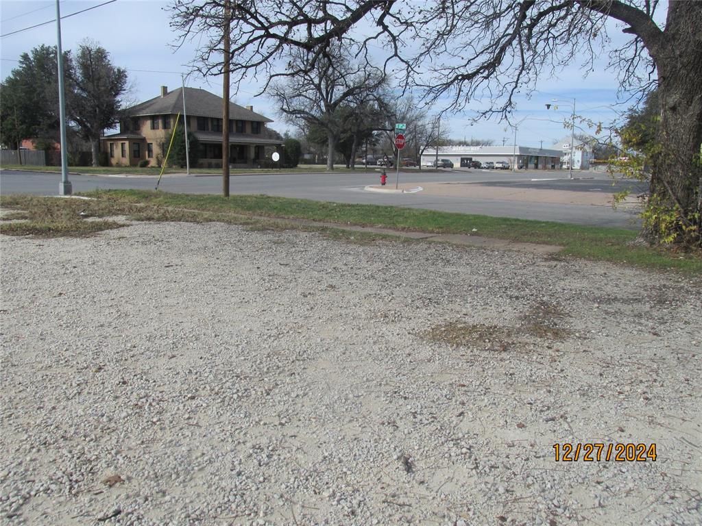 817 & 825 Butternut Street Property Photo 12