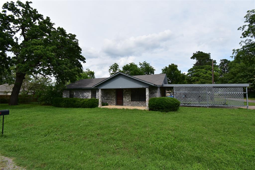 401 N Neathery Avenue Property Photo