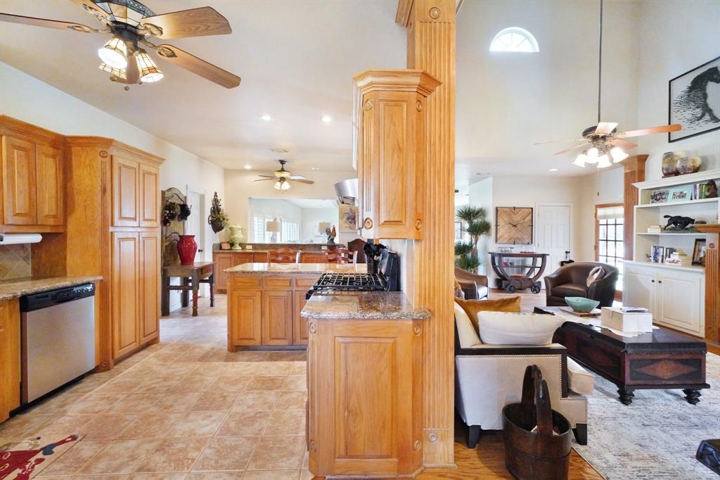 540a Southerland Lane Property Photo 12