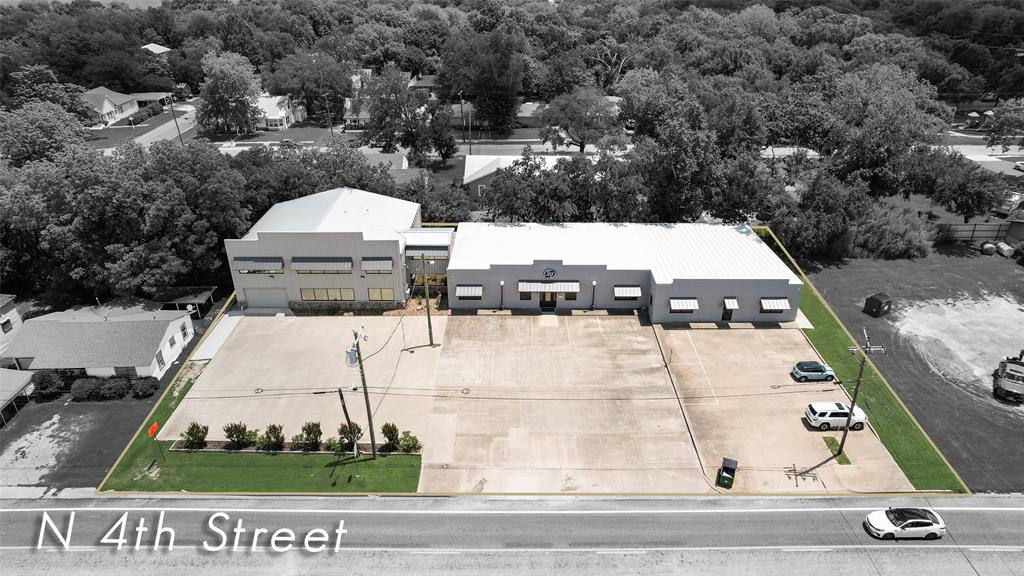 400 N 4th Street Property Photo