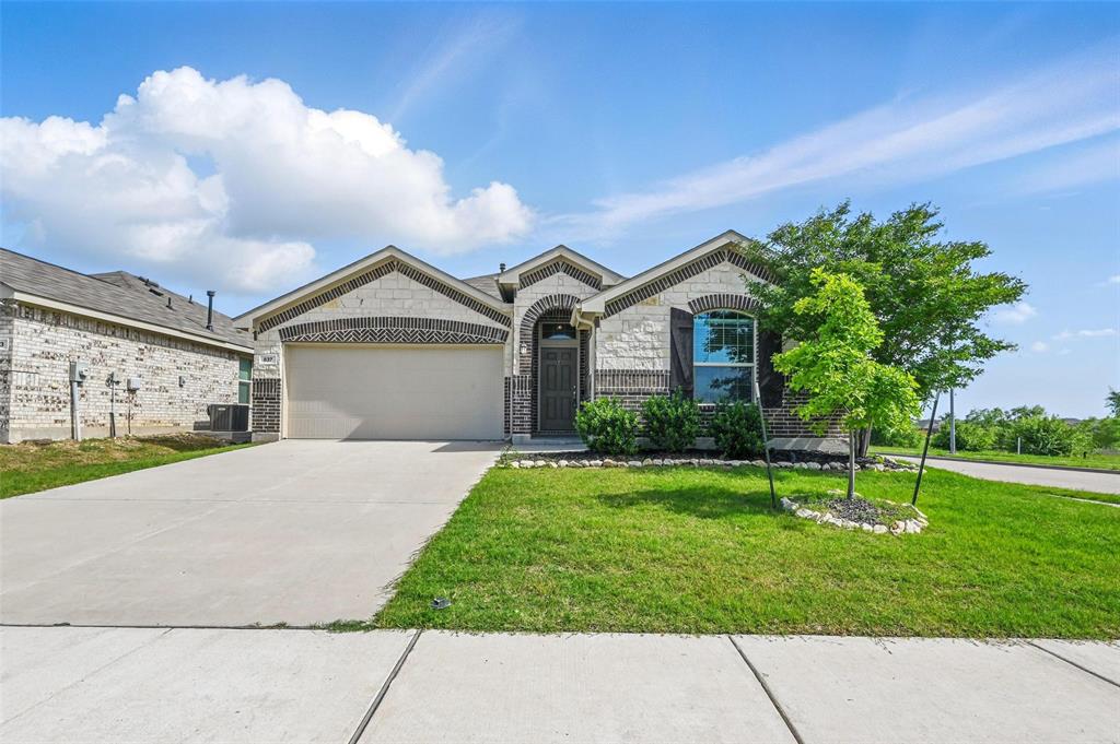 837 Amberwood Court Property Photo