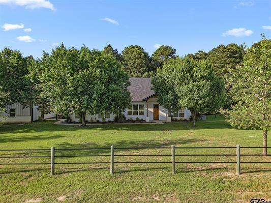 3570 County Road 3601 Property Photo