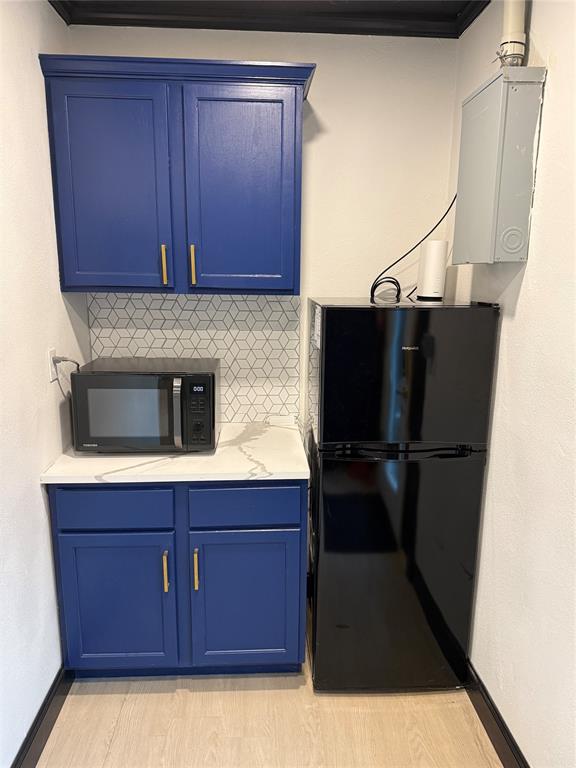 1115 Halsell Street Property Photo 5