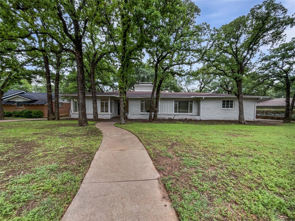 5816 Yolanda Drive Property Photo 1