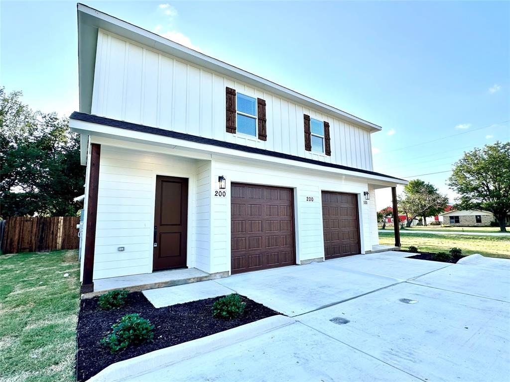200 S Atwood Street Property Photo