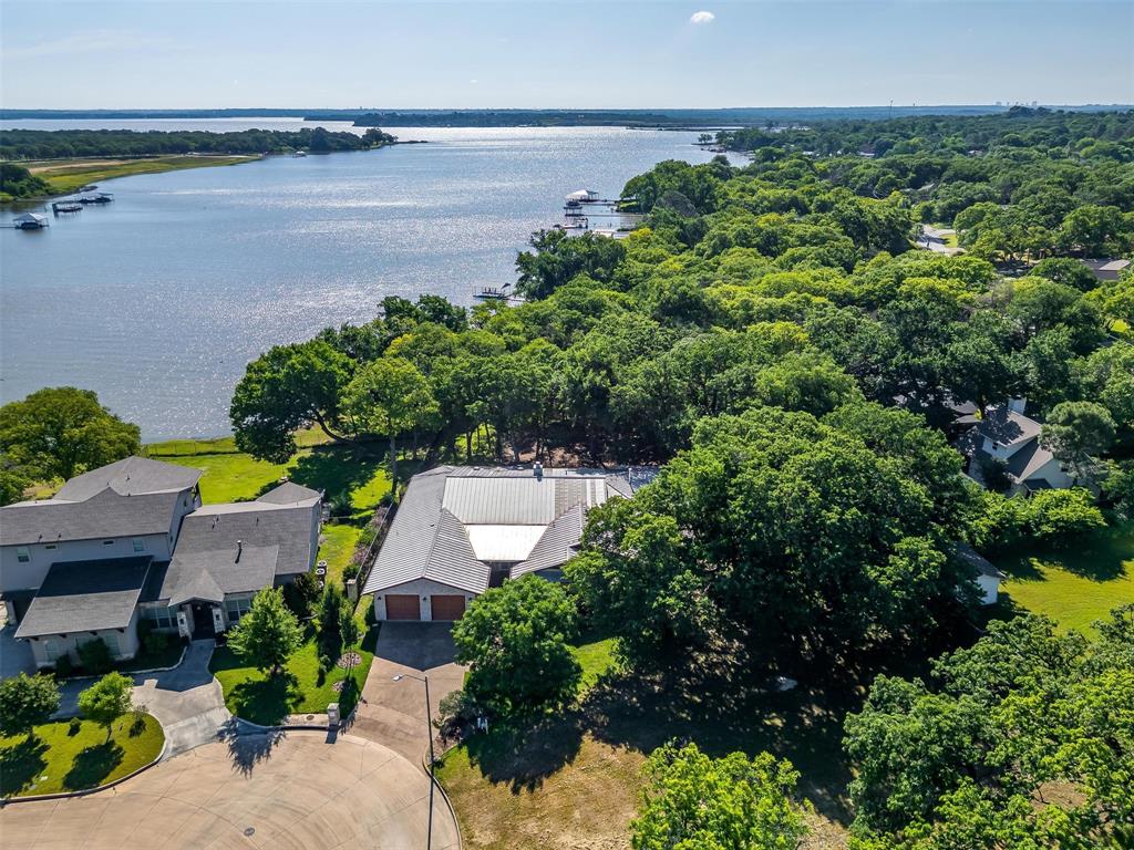 201 Familia Court Property Photo