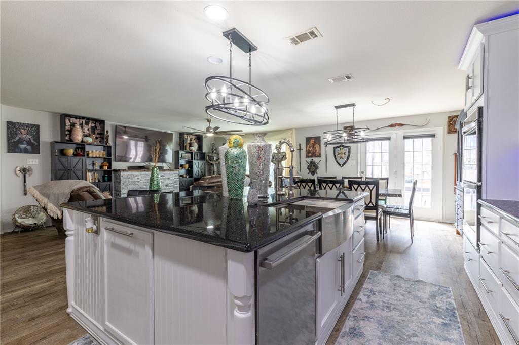 916 Glenndon Drive Property Photo